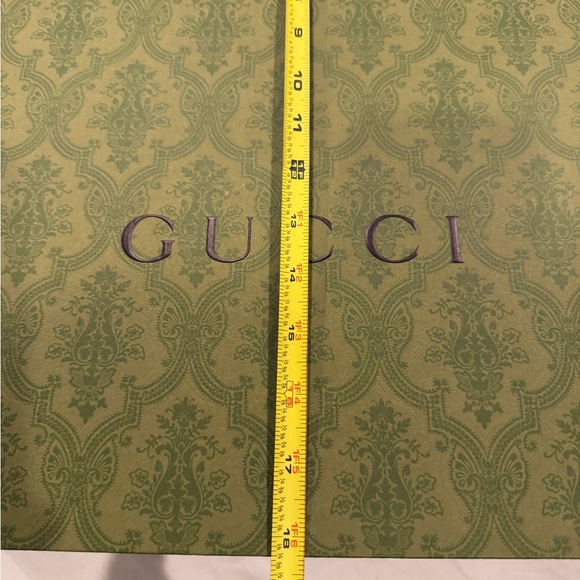 Gucci Gift Box - Picture 12 of 14